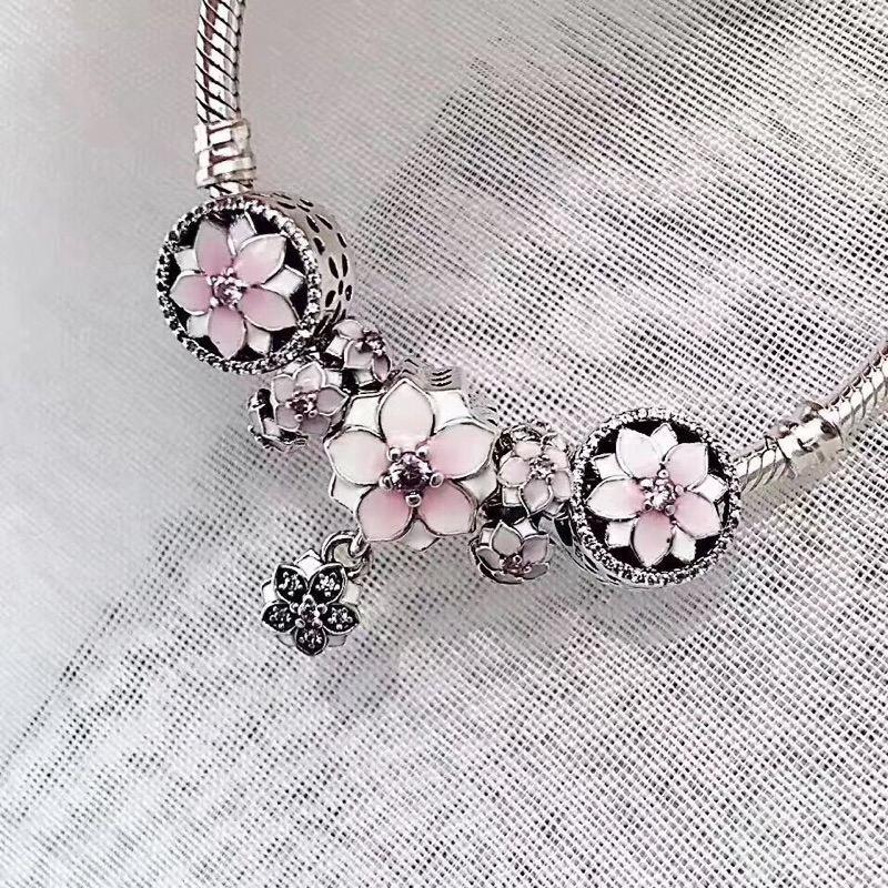 火狐电竞:贾斯汀三八扮舞娘搞笑拍打翘臀 碧昂丝乐翻(图3) 火狐电竞官方网站