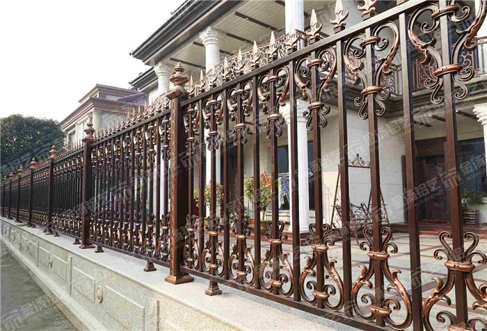 向太陈岚微博晒与周星驰合影 称人家说你不好我心疼-火狐电竞官网(图2) 火狐电竞官网