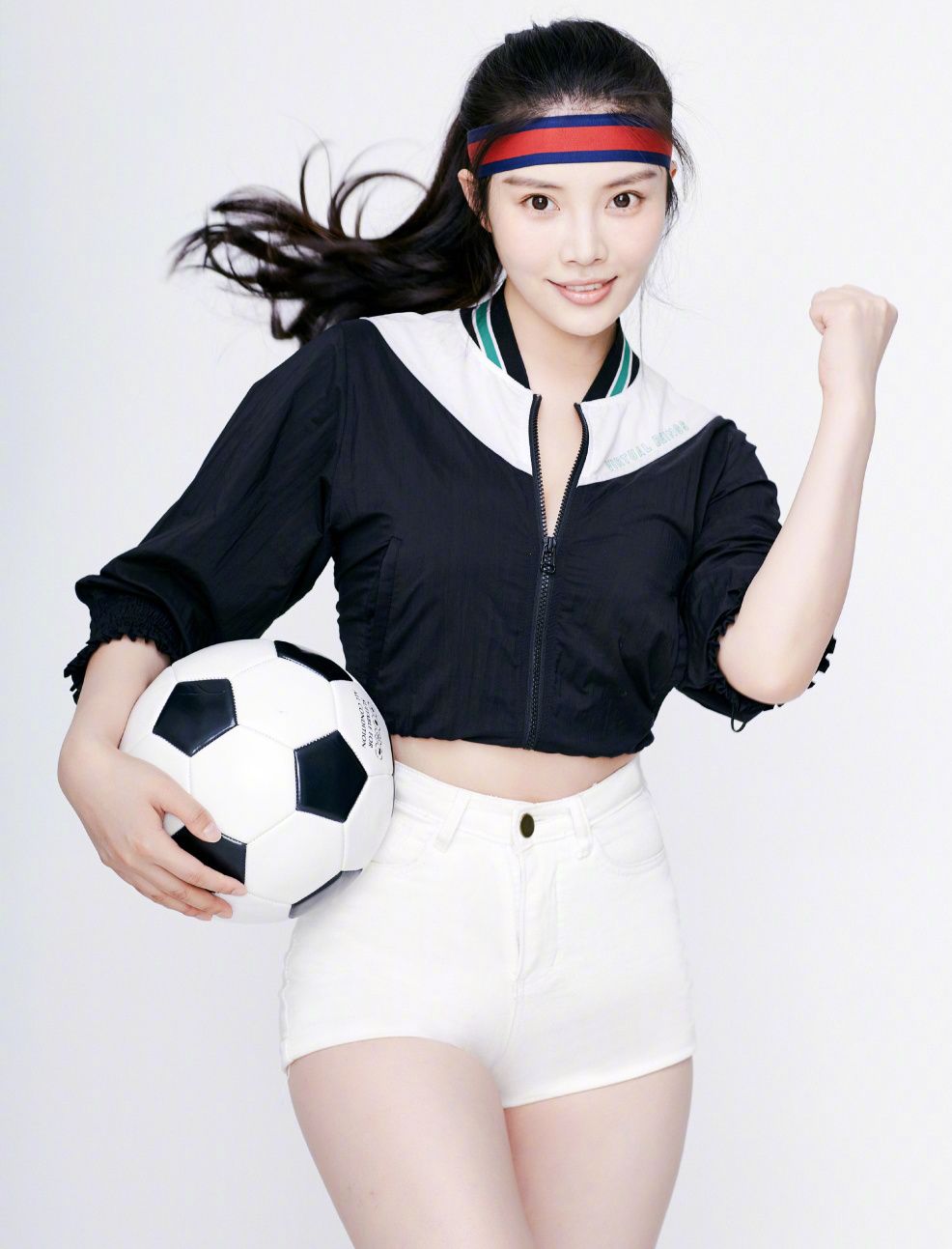 正式官方宣布 陈伟霆因腿伤退出央视猴年春晚【火狐电竞】(图1) 火狐电竞